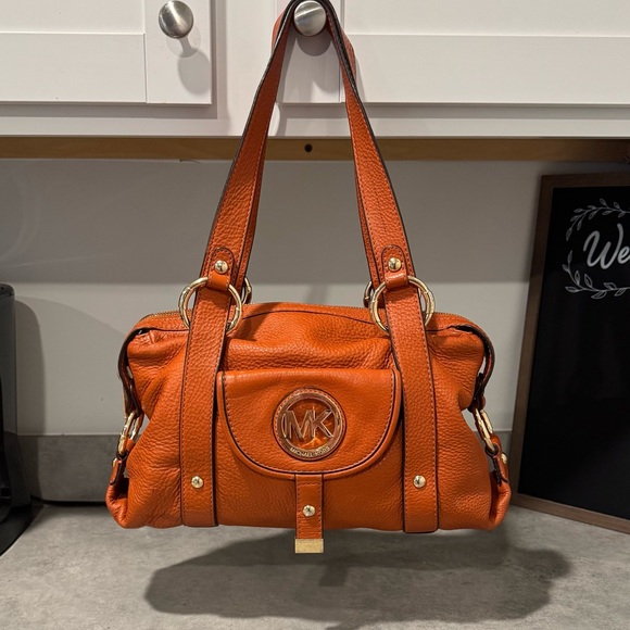 MICHAEL Michael Kors Handbags - Michael  Kors Fulton Shoulder Bag in Burnt Orange! Preowned!!